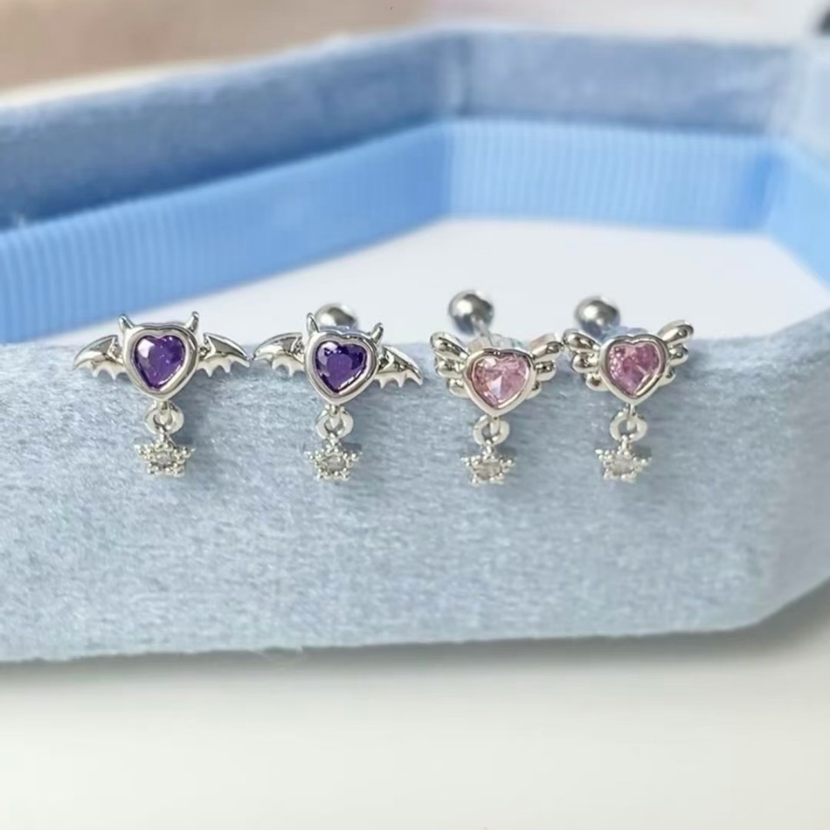 1 個ブリンブリンジルコン天使 & 悪魔耳骨ネイル女性のため - Y2K Tech Accessories のレビューと価格