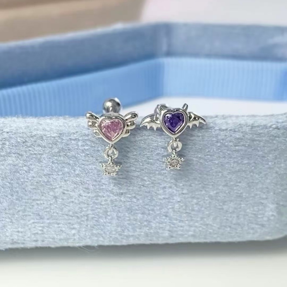1 個ブリンブリンジルコン天使 & 悪魔耳骨ネイル女性のため - Y2K Tech Accessories のレビューと価格